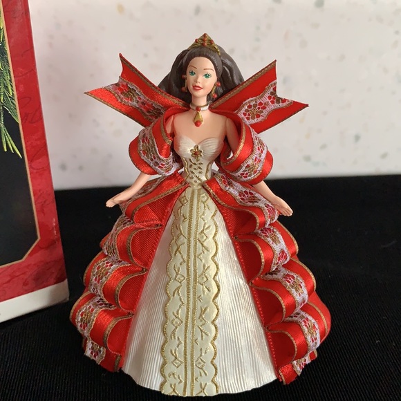 1997 Hallmark Holiday Barbie Ornament - Picture 2 of 16